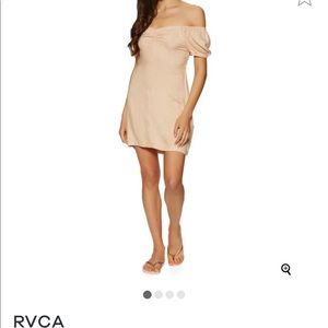 NWT RVCA off the shoulder dress size medium